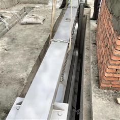 液動下開式堰門雙向密封啟閉自如